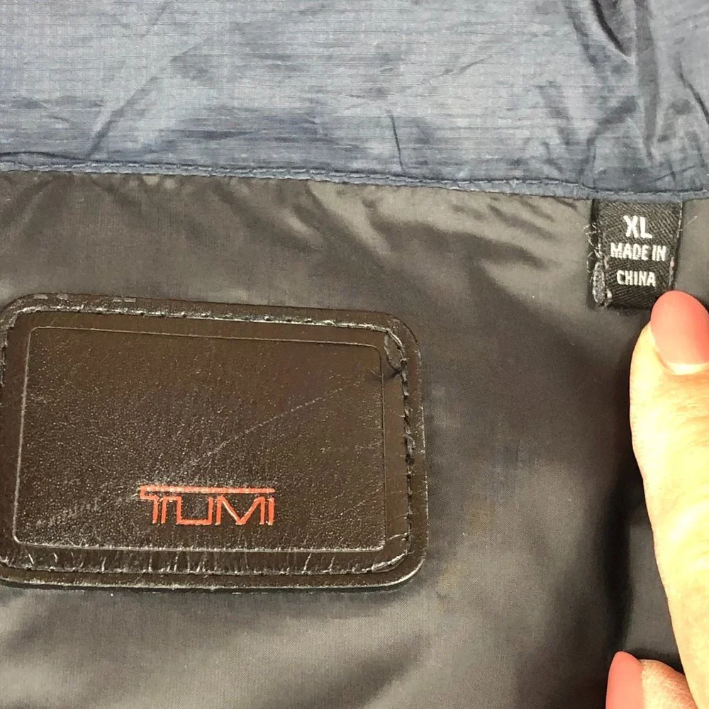 SOLD - Tumi Navy Blue Packable Down Puffer Jacket - Picture 4 of 17